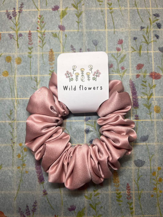Matt Pink scrunchie